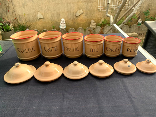 Ensemble anciens pots - ensemble,