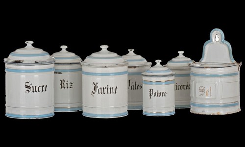 Série anciens pots à - 6,