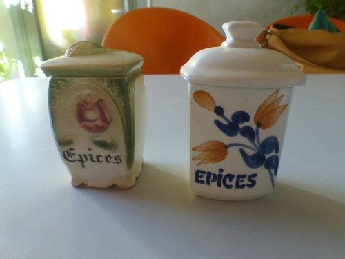 Lot anciens pots epices - a,